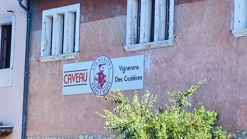 Caveau de Saint Sauveur de Cruzières